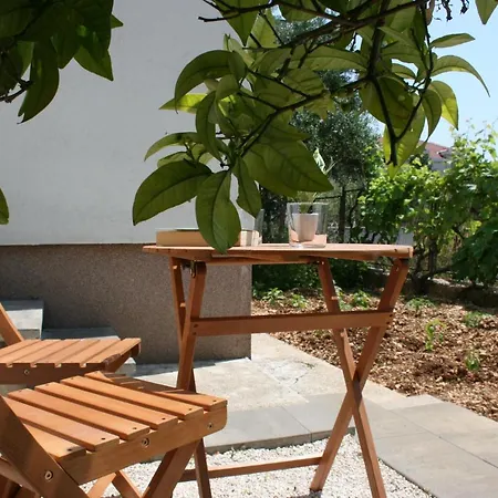 Antea Apartment *